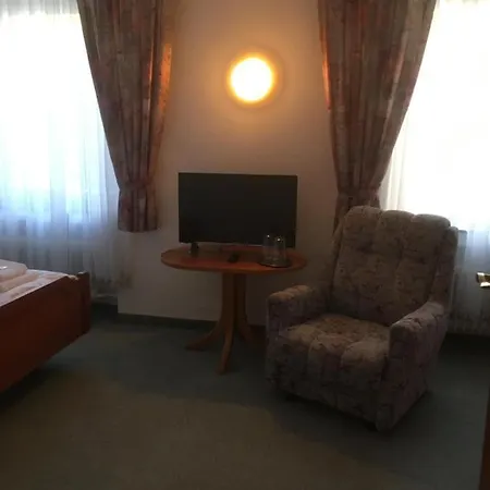 Hotel Hofgarten 3*
